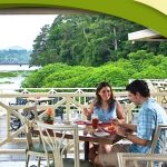 Restaurante Don Caimán is located on the Gamboa Rainforest Resort dock and has a spectacular outdoor terrace with breathtaking views of the Chagres River and the Panama Canal.